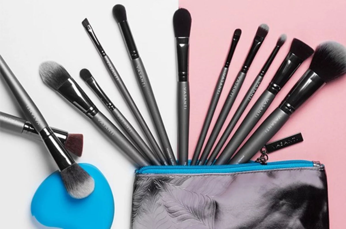 Angled Flat Top Foundation Brush G548
