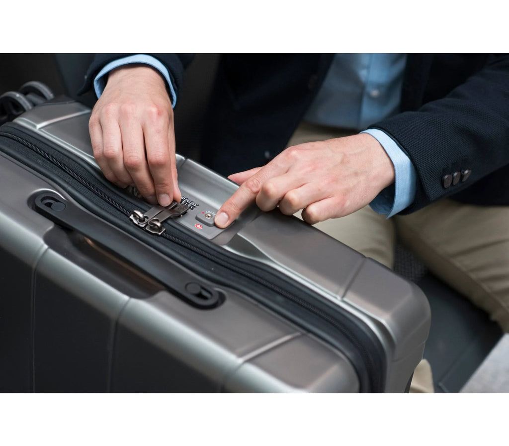 Hardside Carry-On Black F8111