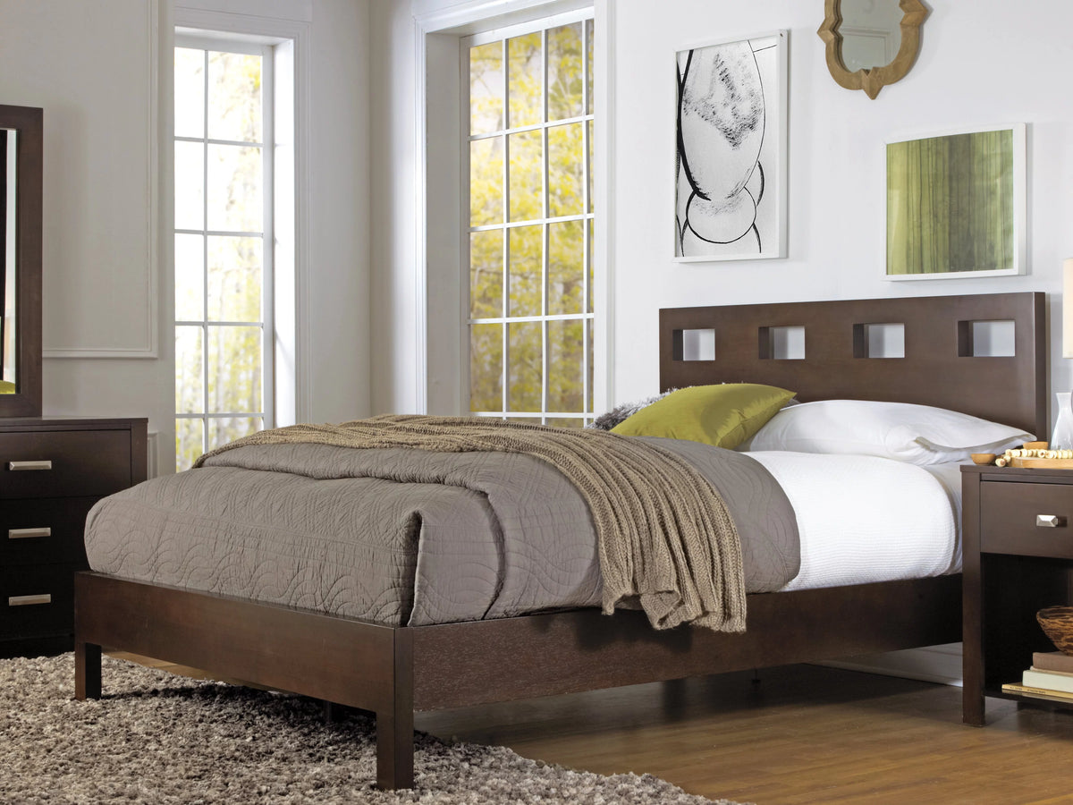 King Platform Bed in Mocha Brown Mahogany W43763