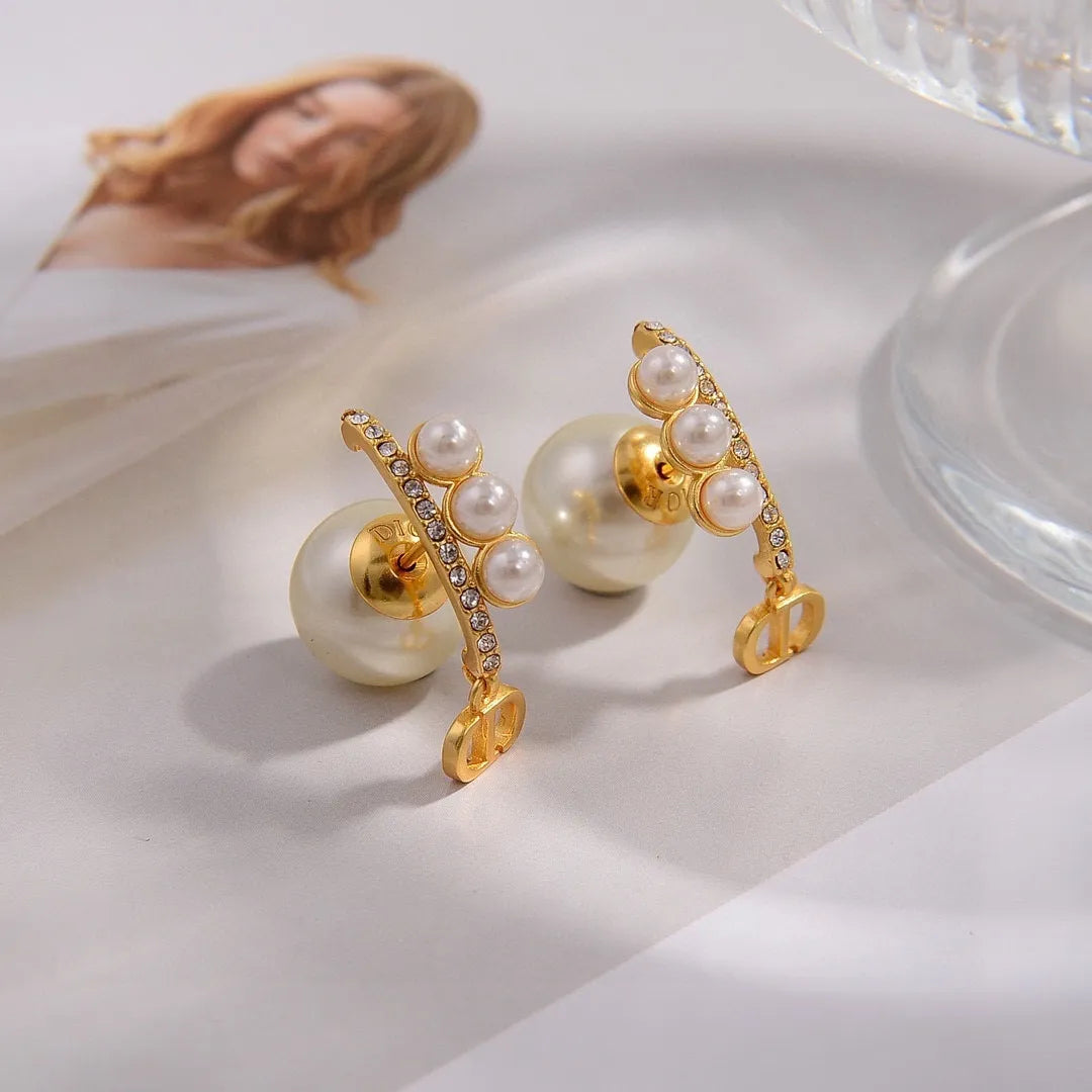Jewelry J438