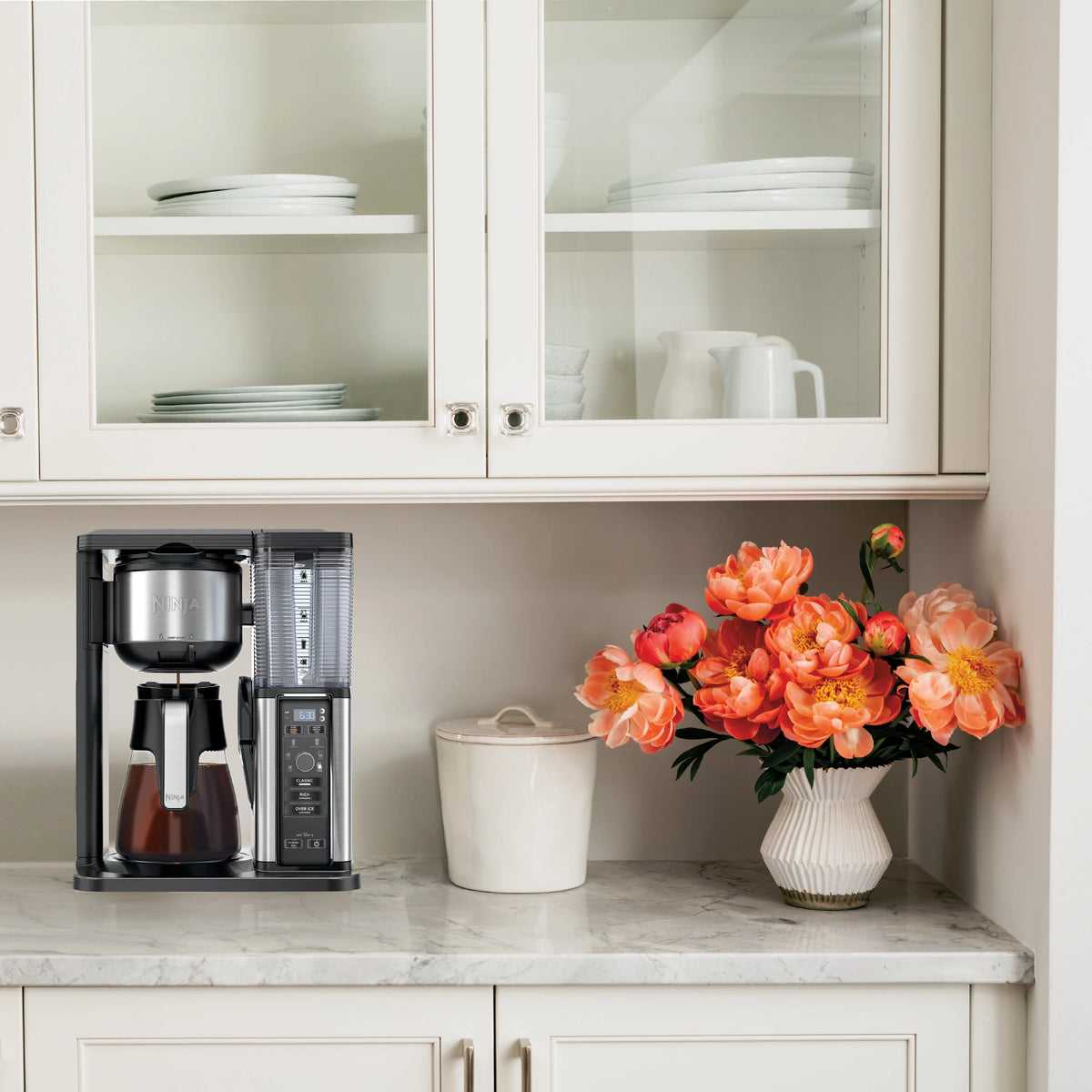 Hot & Iced Single Serve Drip Coffee Maker I36590