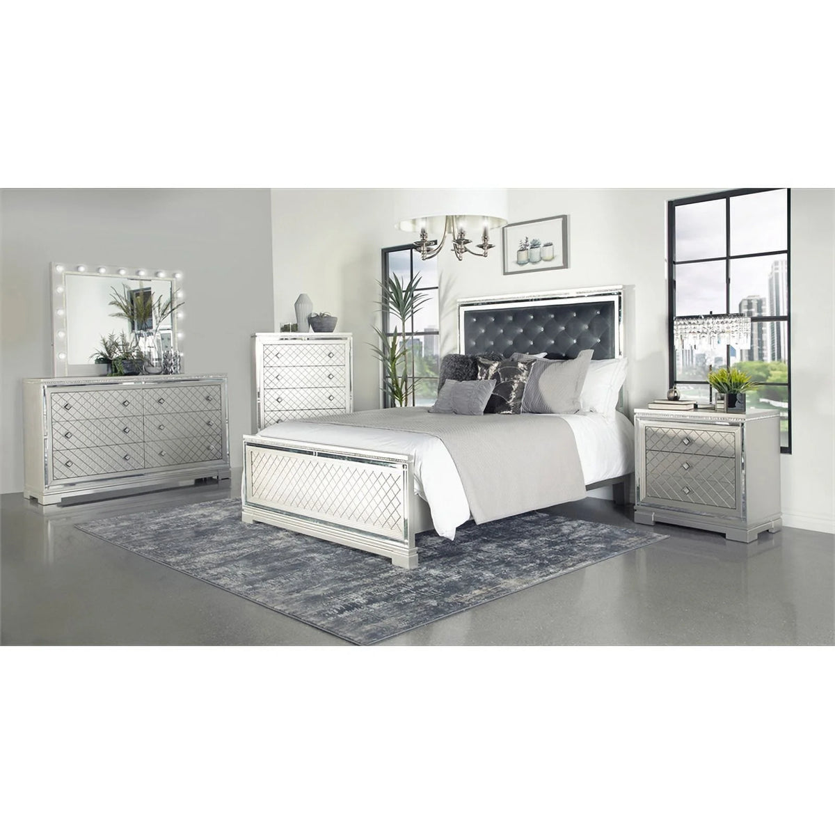 4-Piece Wood California King Bedroom Set Y407989